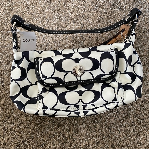 NWT Coach Hamptons Bag - Picture 1 of 4